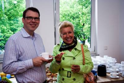 Florian Graf im Gesprch mit der Tempelhof-Schneberger Bezirksverordnetenvorsteherin Petra Dittmeyer - Florian Graf im Gespräch mit der Tempelhof-Schöneberger Bezirksverordnetenvorsteherin Petra Dittmeyer